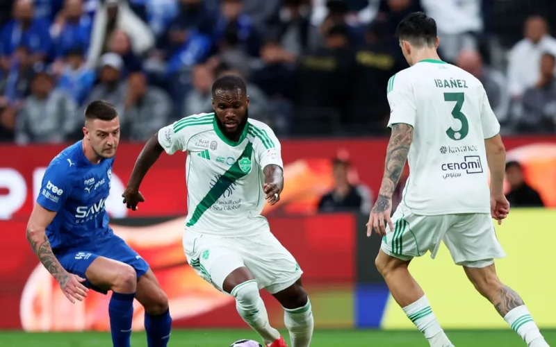 بث مباشر.. ملاحقة ساخنة لمباراة الشباب والأهلي في دوري روشن عبر هذه القنوات منصات الإنترنت